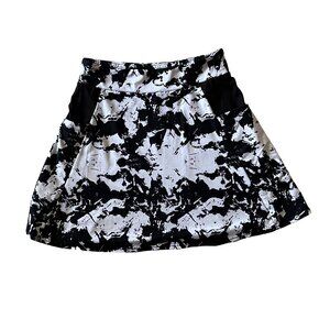 Soybu Sporty Mini Skater Skirt in Black and White with Pockets Size Small